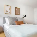 Uws 1Br W Doorman Elevator Nr Lincoln Center Nyc-459