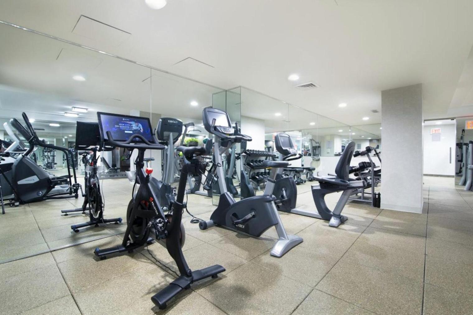 Appartement Uws 1br W Doorman Elevator Nr Lincoln Center Nyc-459 *