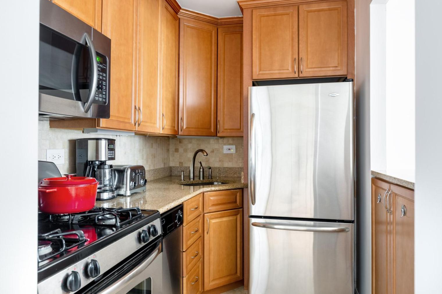 Apartment Uws 1br W Doorman Elevator Nr Lincoln Center Nyc-459